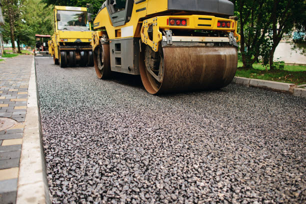 Best Driveway Pavers Installation  in Green Bay, WI